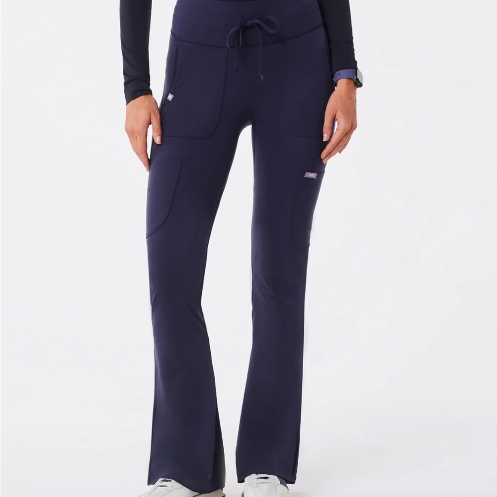 ✨NWOT✨ Navy High Waisted Seville Flare - ScrubLegging